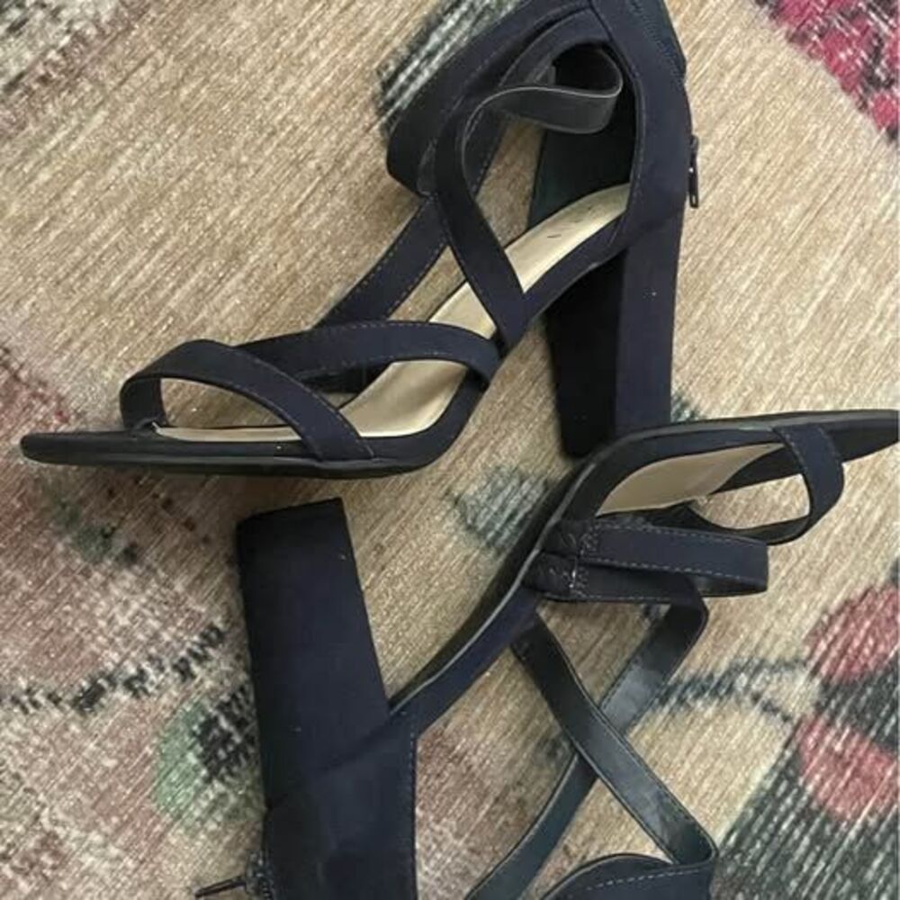 Bar III Navy Strappy Block Heel Sandals Size 10M
